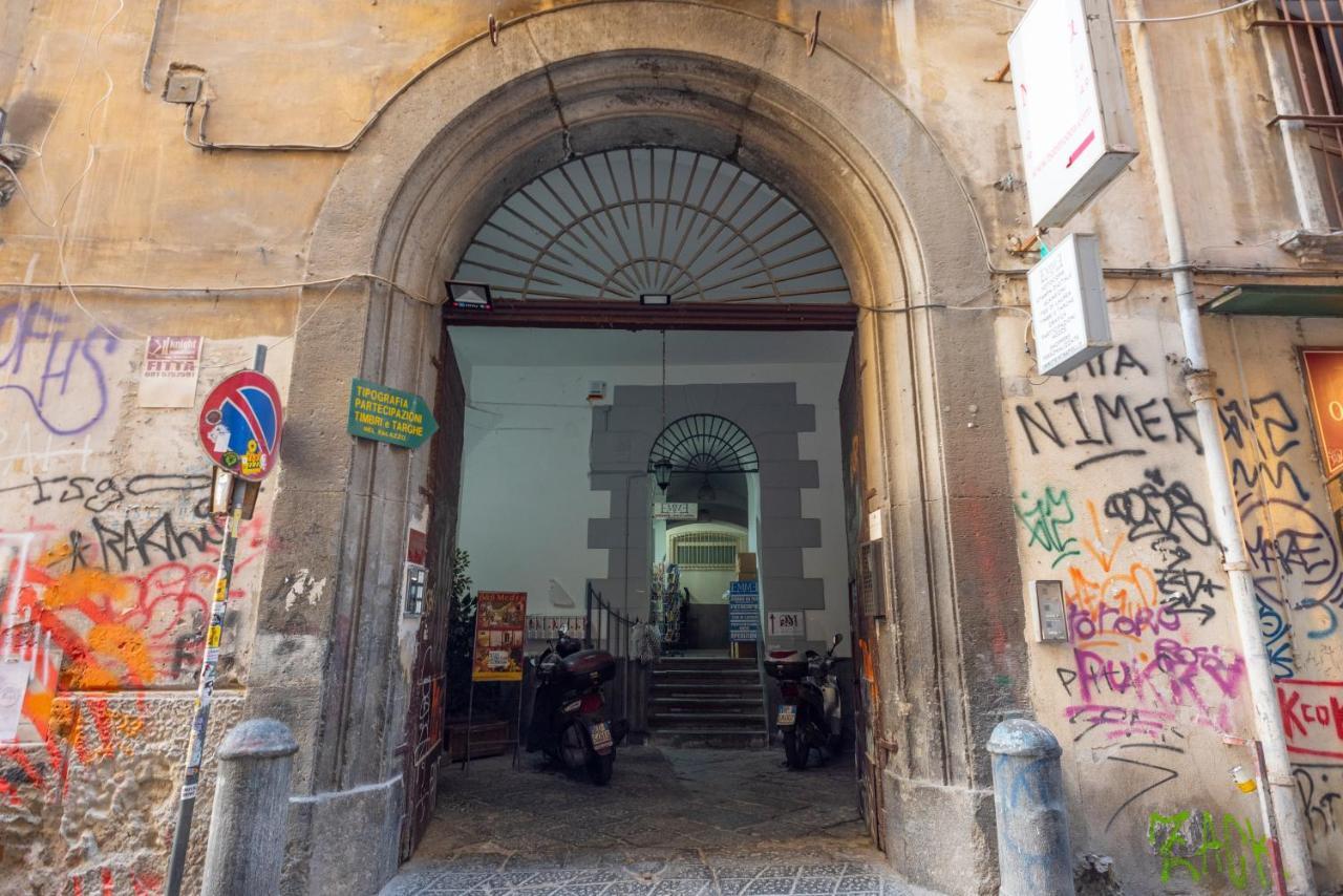 Alla Volta Di Napoli Exteriör bild