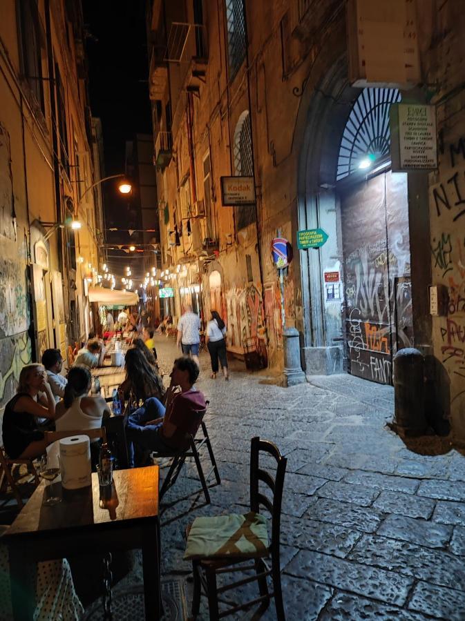 Alla Volta Di Napoli Exteriör bild